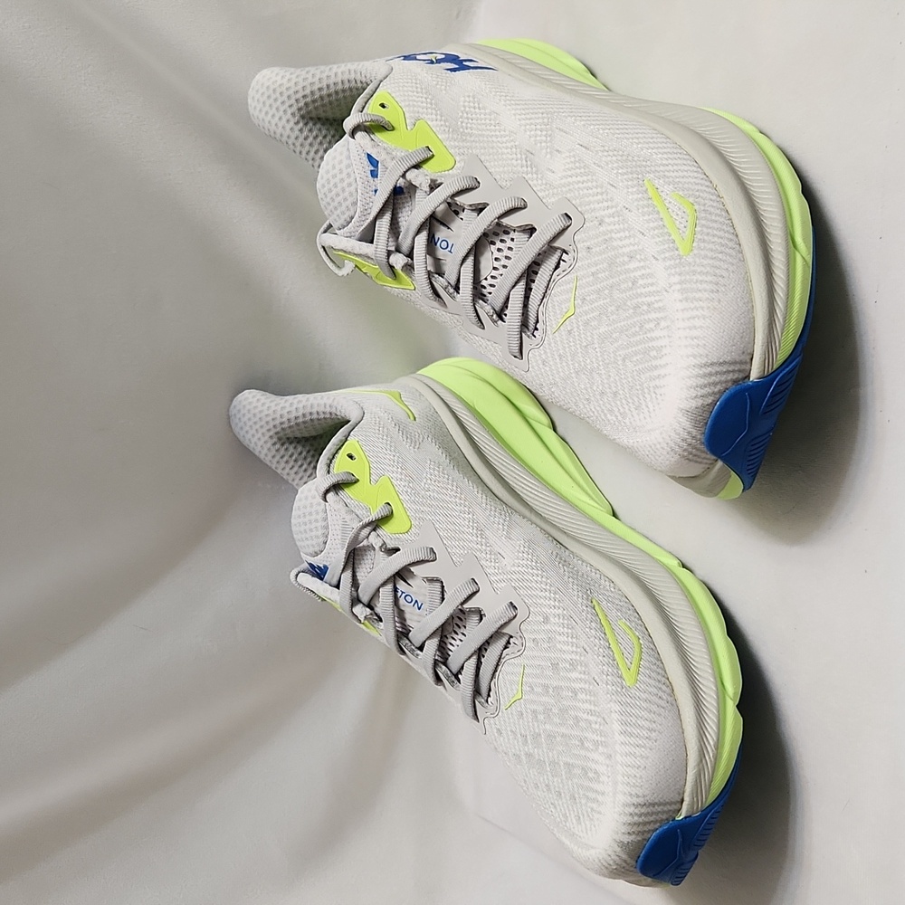 Hoka One One Clifton 9 Sneakers (M Size 9.5D) - Picture 6 of 14